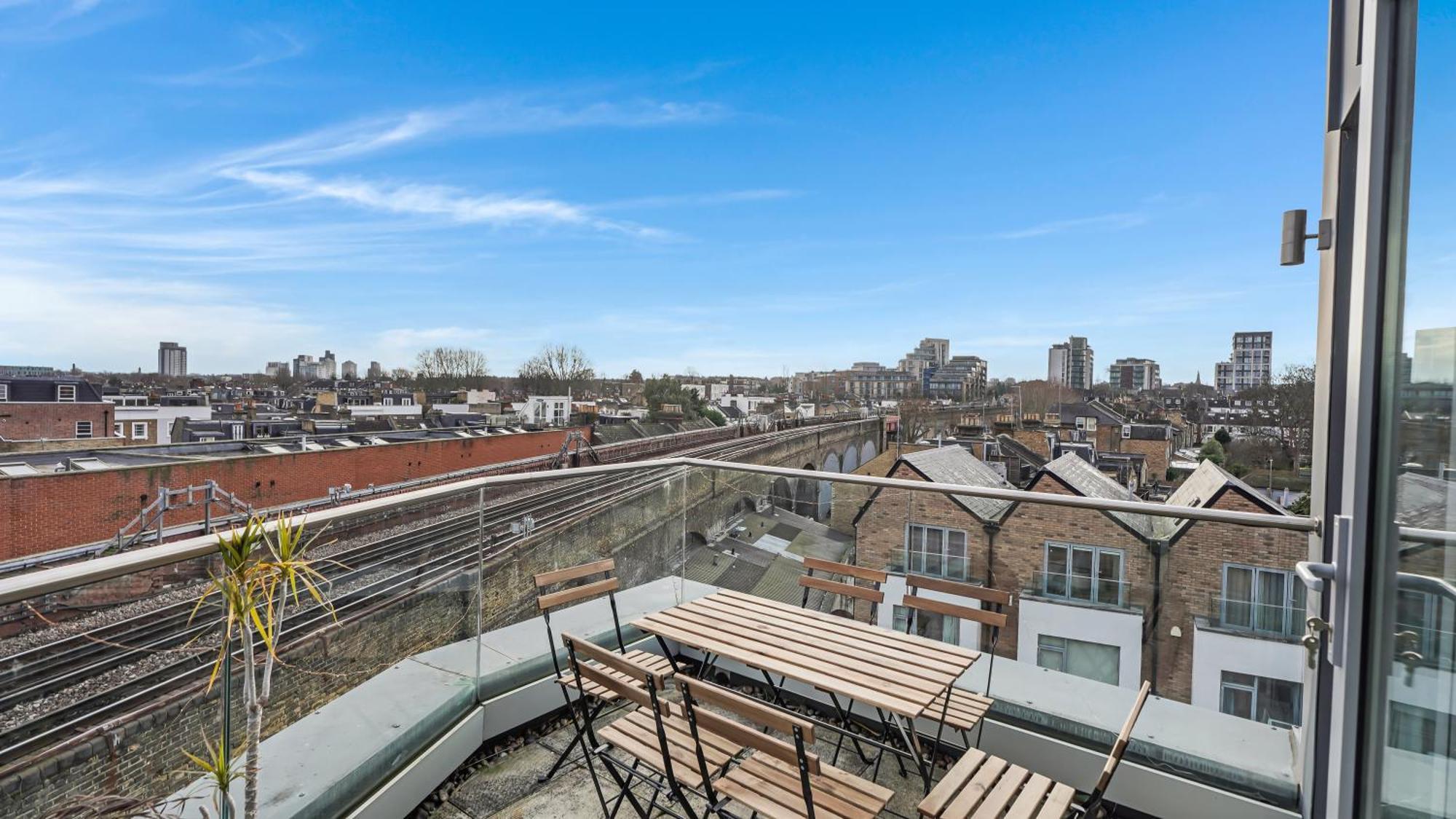 Modern And Spacious Penthouse Apartment In Putney With Free Parking London Exteriör bild
